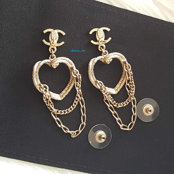Chanel CC Heart Chain Drop Dangle Earrings, Gold - Picture 6 of 8
